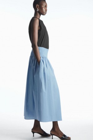 Fusta Dama COS Smocked Midi Albastri Deschis | HNKMF-8729
