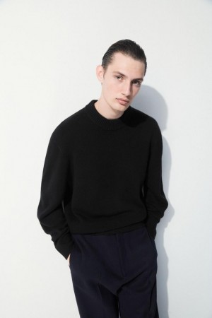 Jumpers Barbati COS The Cashmere Crew-neck Negrii | YMGVR-9468