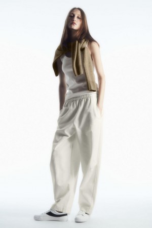 Pantaloni Dama COS Elasticated Barrel-leg Albi | TJBKG-7923