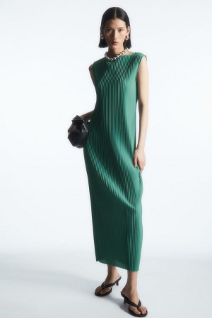 Rochie Dama COS Fara Maneci Plisat Maxi Verzi | XEJMI-4328