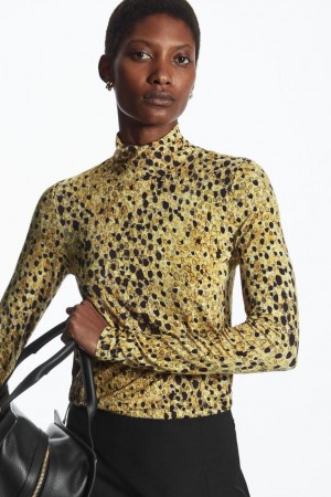Top Dama COS Printed High-neck Galbeni Maro | SYLHV-2806