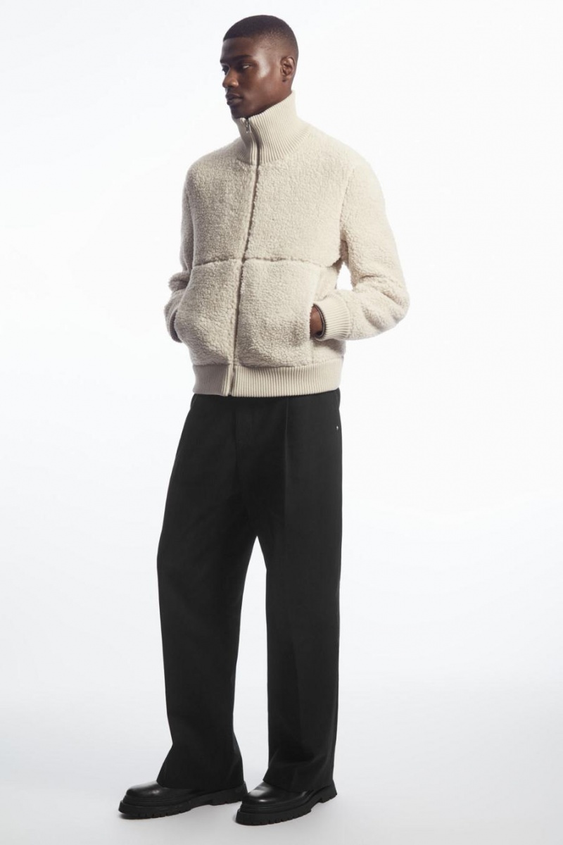 Geaca Barbati COS Funnel-neck Teddy Bej Deschis | ILEND-7593