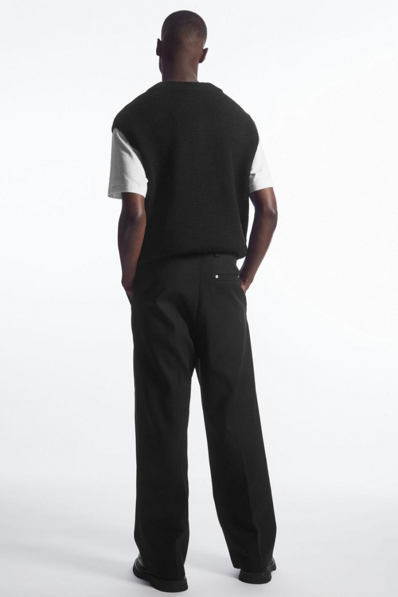 Pantaloni Barbati COS Largi-leg Plisat Utility Negrii | RQLST-2431