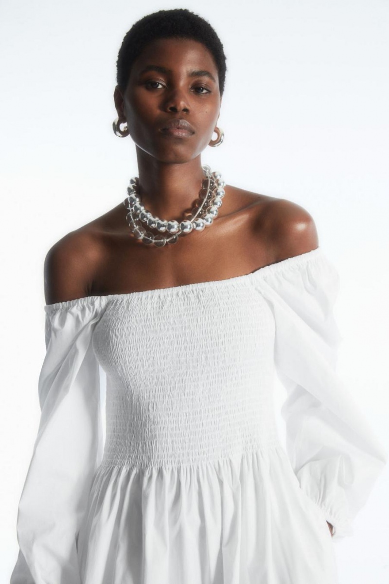 Rochie Dama COS Off-the-shoulder Smocked Midi Albi | YHTND-7509