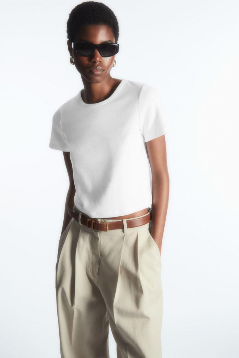 Tricou Dama COS Cropped Slim-fit Albi | ZJGAM-9382