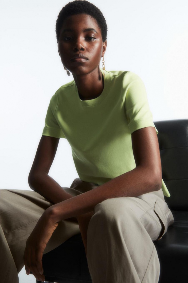 Tricou Dama COS The Clean Cut Verzi Deschis | OJNBH-5368